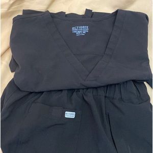 Mens Activate scrub set, black
